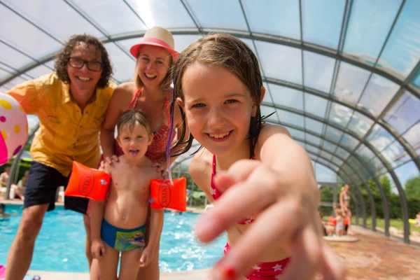 camping-au-clos-de-la-chaume-sfeerbeeld-zwembad