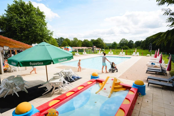 lacolline-zwembad-camping