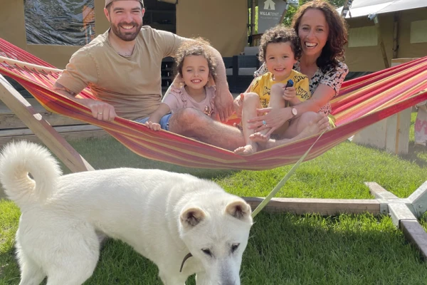 villatent_glampen_hond_safaritent