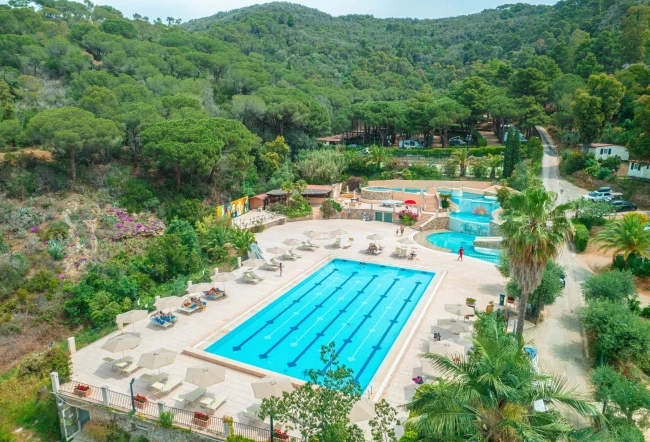 Camping Rosselba Le Palme Zwembad Ligstoelen